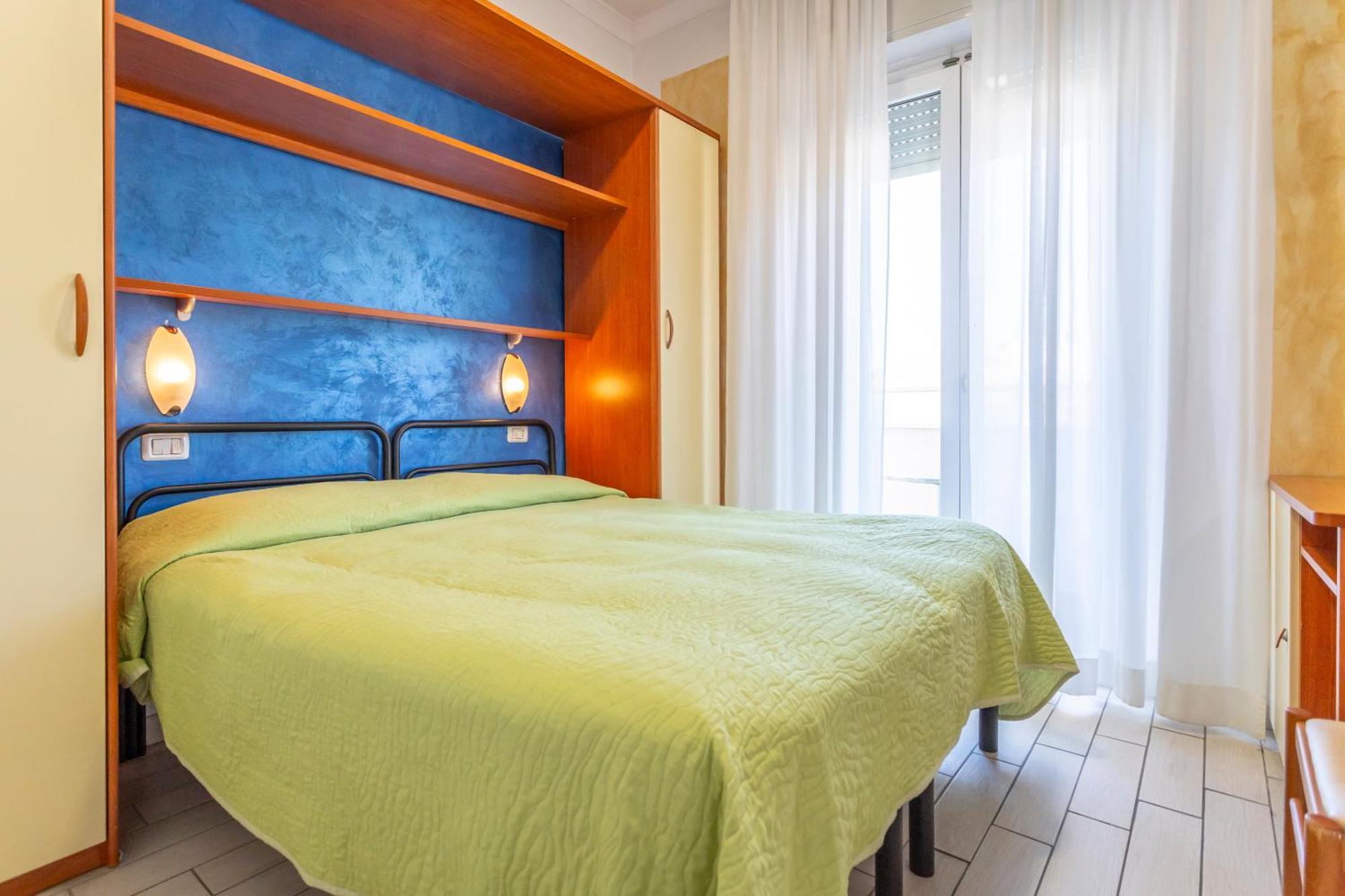 Hotel Viking Rimini Exterior foto